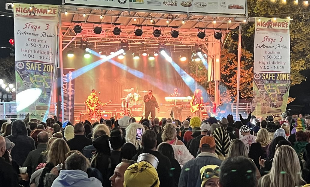 Mobile Stage Image 9